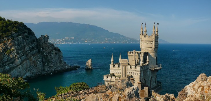 El clima en Crimea en agosto de 2016 está pronosticado por el centro hidrometeorológico, la temperatura media del agua y el aire en Crimea en agosto y las reseñas de los huéspedes de la península
