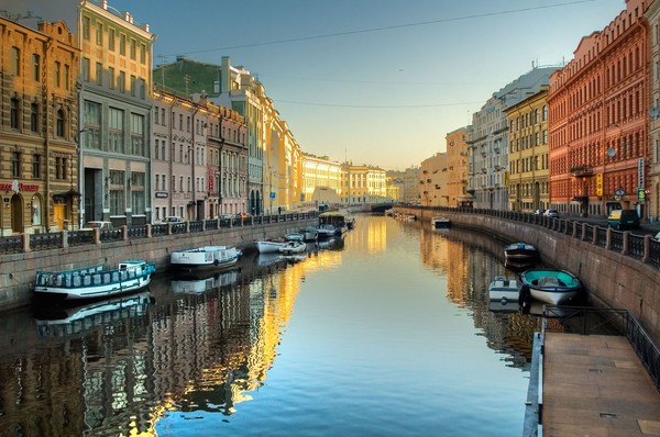 Qué tipo de clima se espera en San Petersburgo en junio de 2016