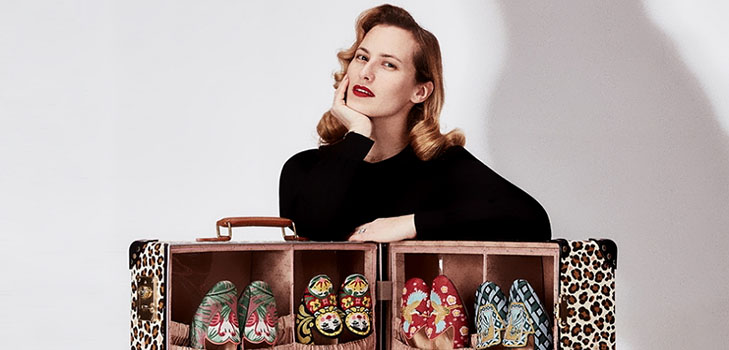 Tiempo de vacaciones: colección de viajes Globe-Trotter x Charlotte Olympia