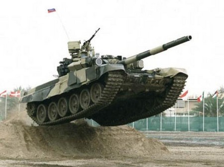 Felicitaciones oficiales y conmovedoras en el día del tankman en verso y prosa