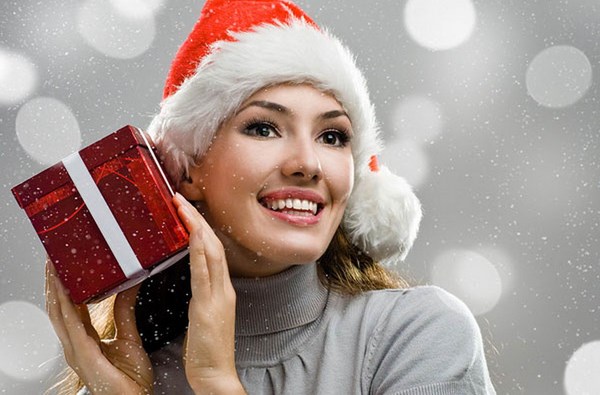Felicitaciones a la amiga y novia del gallo de Año Nuevo 2017 en poemas geniales, SMS y sus propias palabras - Tarjetas de felicitación para el año nuevo 2017 Gallo a un hombre amigo de una mujer