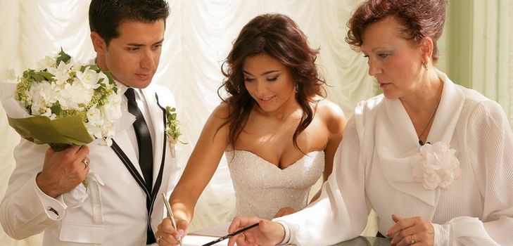Registro de matrimonio en la oficina de registro