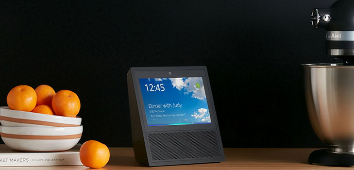 Acústica de casa inteligente: sistema Amazon Echo Show