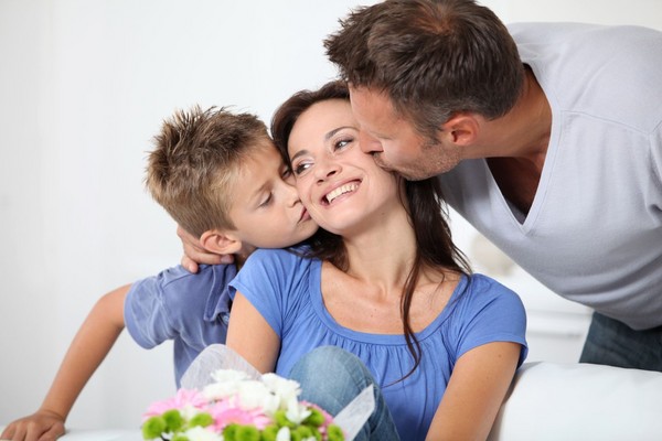 Poemas para mamá: hermosos, conmovedores, cortos, largos, de hija e hijo