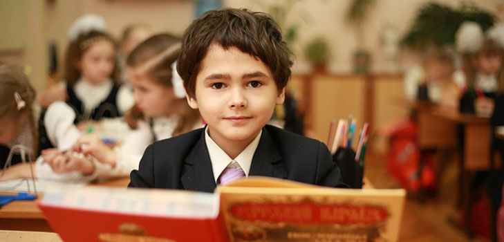 Poemas para niños de primer grado en la fila en honor al Día del Conocimiento 1 de septiembre