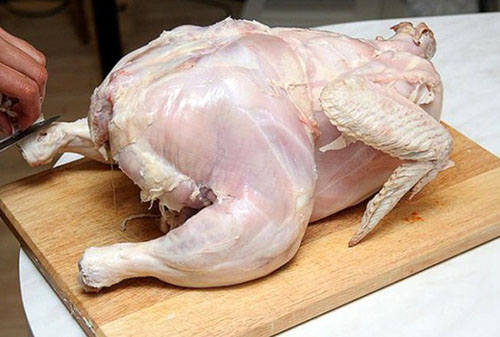 Apetitoso pollo en el horno