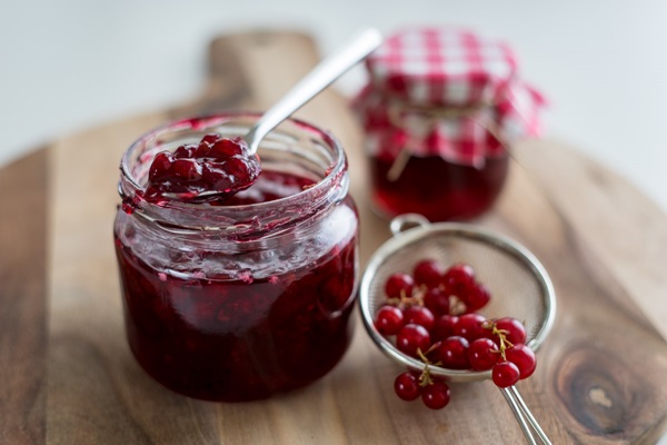 Mermelada de grosella roja - recetas para el invierno