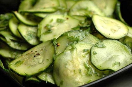 Calabacines en escabeche con ajo