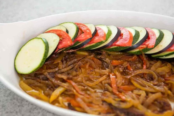 Sabroso calabacín en el horno - recetas