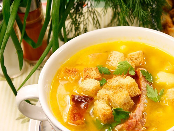 Cómo cocinar la sopa de guisantes