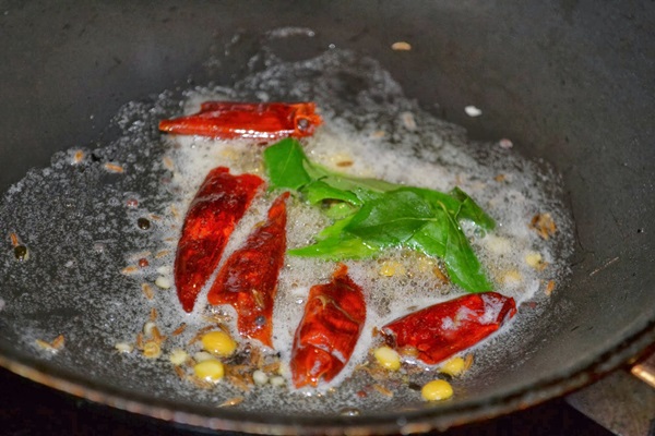 Cómo cocinar rebozuelos en una sartén