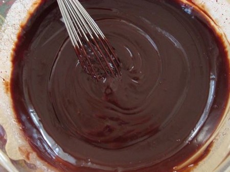 Cómo hacer una crema para capkake: flan, queso y crema de leche condensada, una receta con una foto