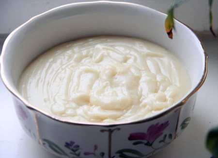 Cómo hacer una crema para capkake: flan, queso y crema de leche condensada, una receta con una foto