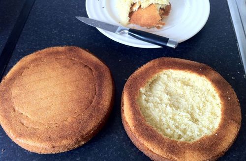 La receta para un cupcake delicioso e inusual en un multivark - paso a paso con la foto