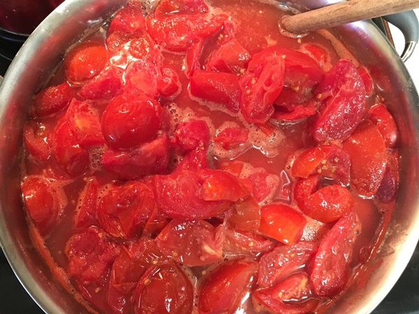 Salsa de tomate de manos propias del tomate: recetas paso a paso para cosechar durante el invierno