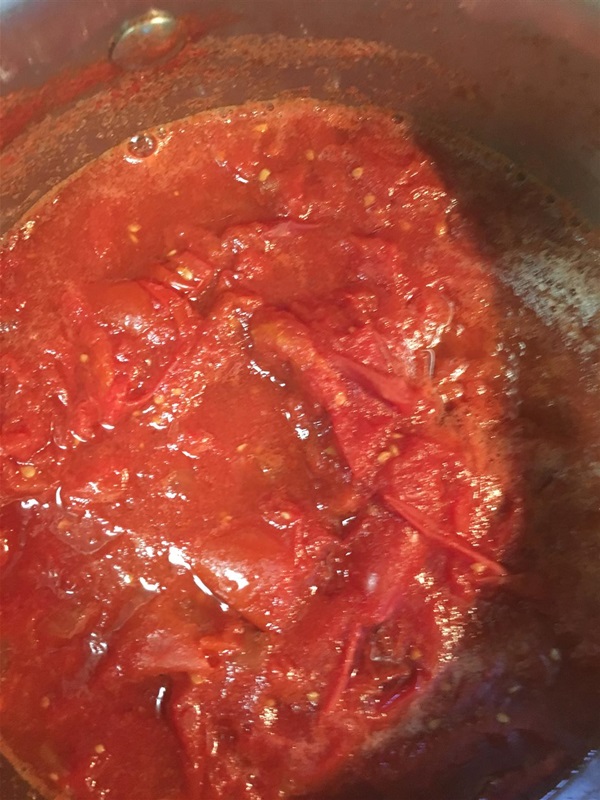 Salsa de tomate de manos propias del tomate: recetas paso a paso para cosechar durante el invierno