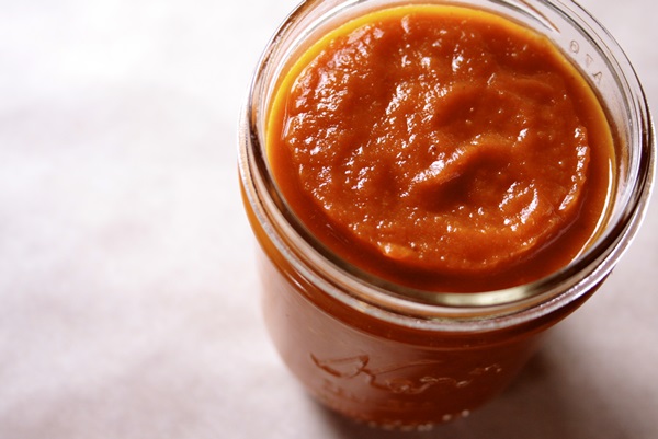 Salsa de tomate de manos propias del tomate: recetas paso a paso para cosechar durante el invierno