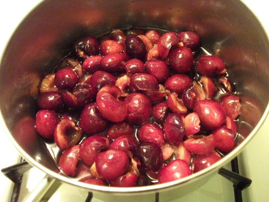 Compota fragante de cereza para el invierno - receta