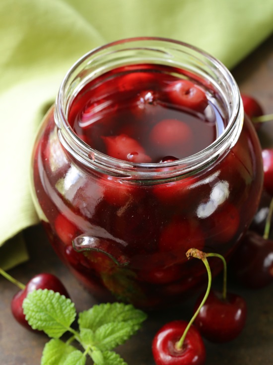 Compota fragante de cereza para el invierno - receta