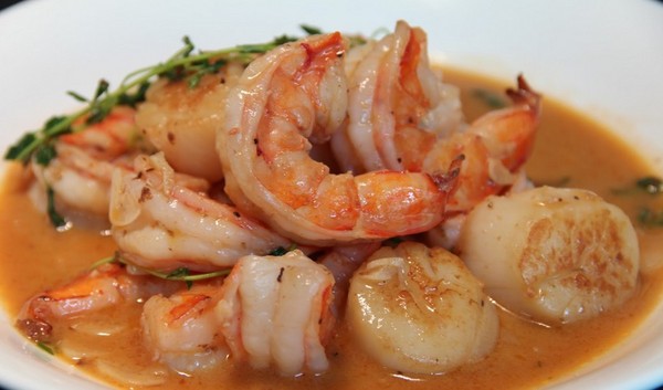 Camarones en salsa de ajo