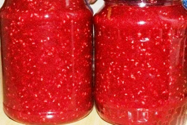 Frambuesas con azúcar para el invierno sin cocinar, Pyatiminutka, en el congelador. Receta de frambuesas frescas, ralladas con azúcar