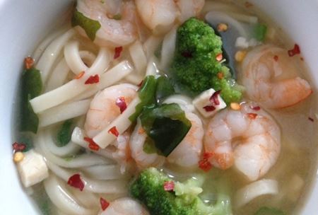 Sopa de miso con gambas