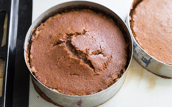 Una receta inusual para un pastel de vino de primavera