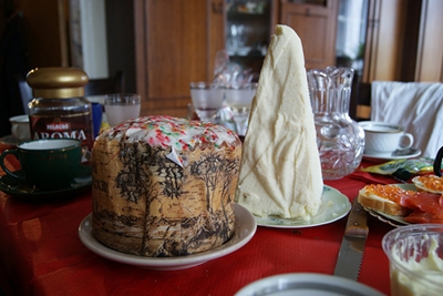 Cómo hornear pastel de Pascua