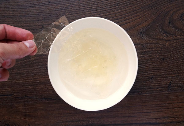 Una receta simple: una magdalena de nuez y miel perezosa sin hornear