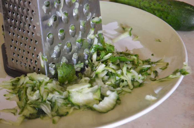 Receta de pepinillo con barra de perlas para el invierno
