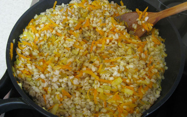 Receta de pepinillo con barra de perlas para el invierno