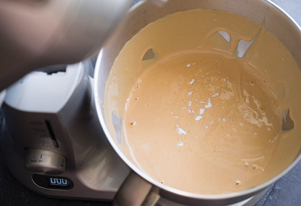 Receta de un delicioso helado casero con caramelo