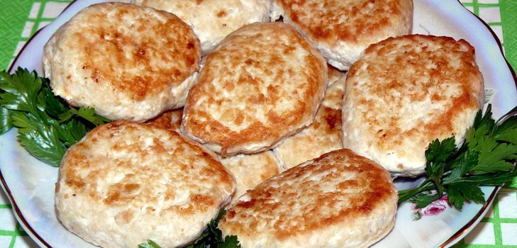 chuletas en un plato