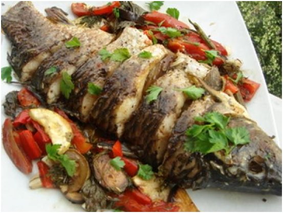 pescado en un plato