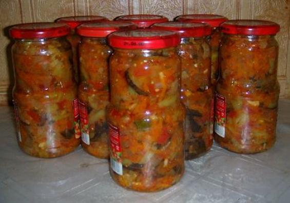 Ensalada de berenjena para el invierno