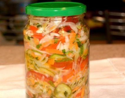 Ensalada de col para el invierno "Fergana"