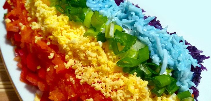 Receta del arco iris de la ensalada