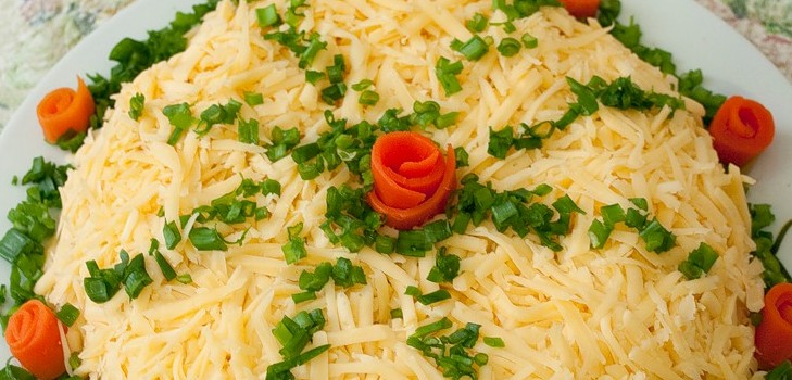 Ensalada de estómagos de pollo