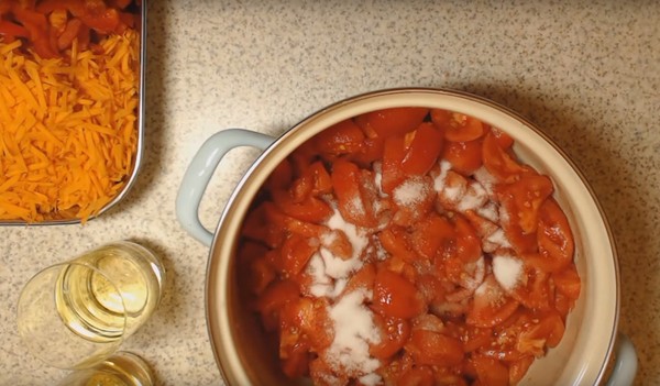 Ensalada con arroz y verduras para el invierno. Recetas de ensalada para el invierno con arroz y tomates, calabacín, zanahorias