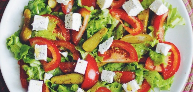 Ensaladas con brynza: la mejor receta
