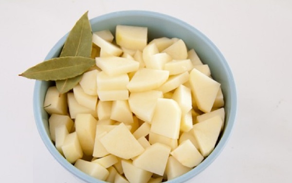 Sopa verde de acedera