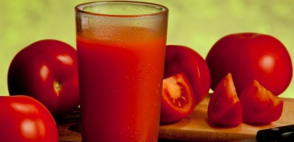 Jugo de tomate para el invierno