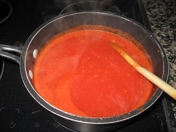 Jugo de tomate para el invierno