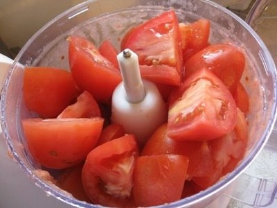 Jugo de tomate para el invierno