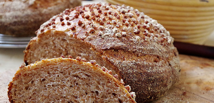 Una receta para pan sabroso y saludable con hojuelas de alforfón