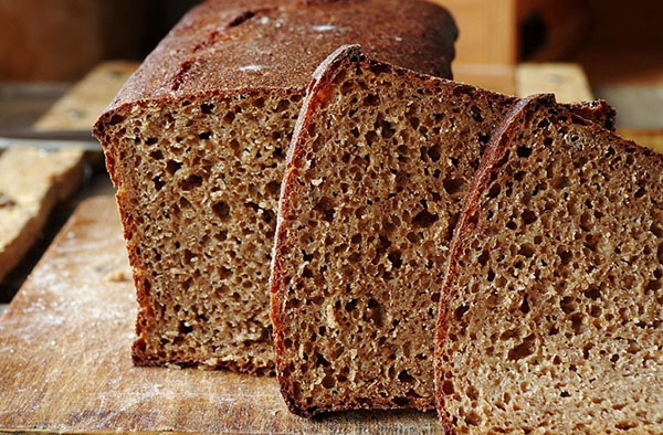 Una receta para pan sabroso y saludable con hojuelas de alforfón