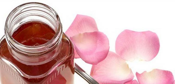 Atasco de los pétalos de rosas Atasco de los pétalos de rosas