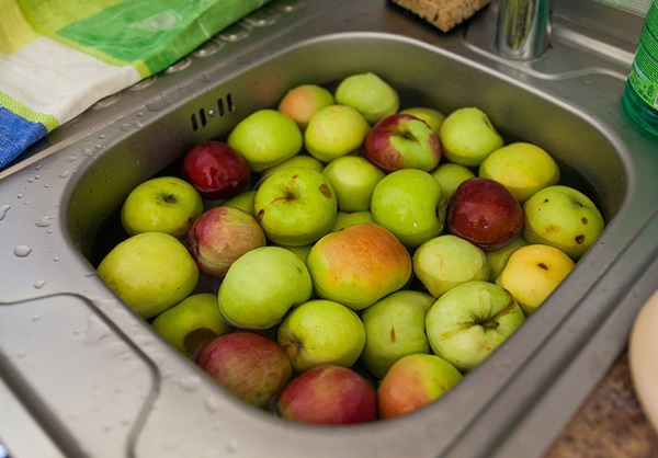 Vino casero de manzanas