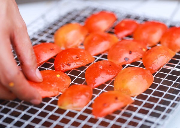 Tomates secados al sol, recetas en casa. Cómo hacer tomates secados al sol en un secador de verduras, horno, para el invierno