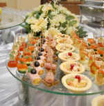 Aperitivos para una mesa de buffet